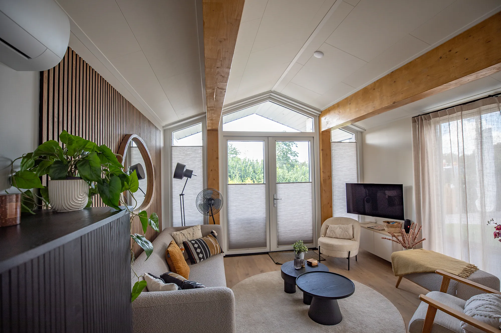 Thuisbouwers Houten chalet interieur